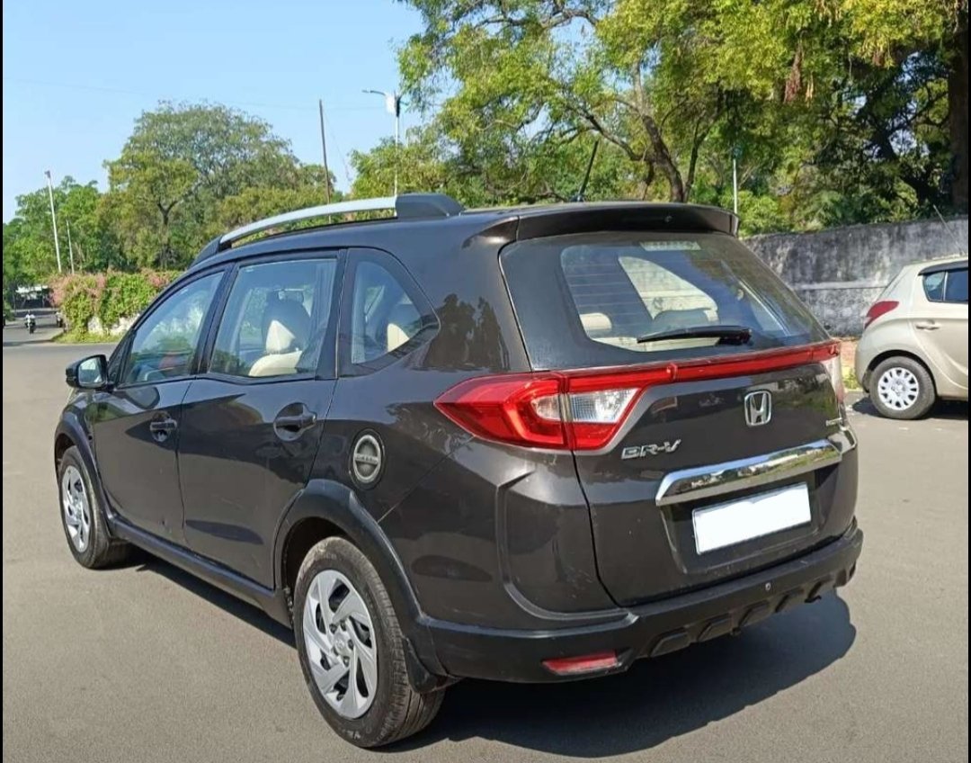 HONDA BR-V (I-D TEC V MT)