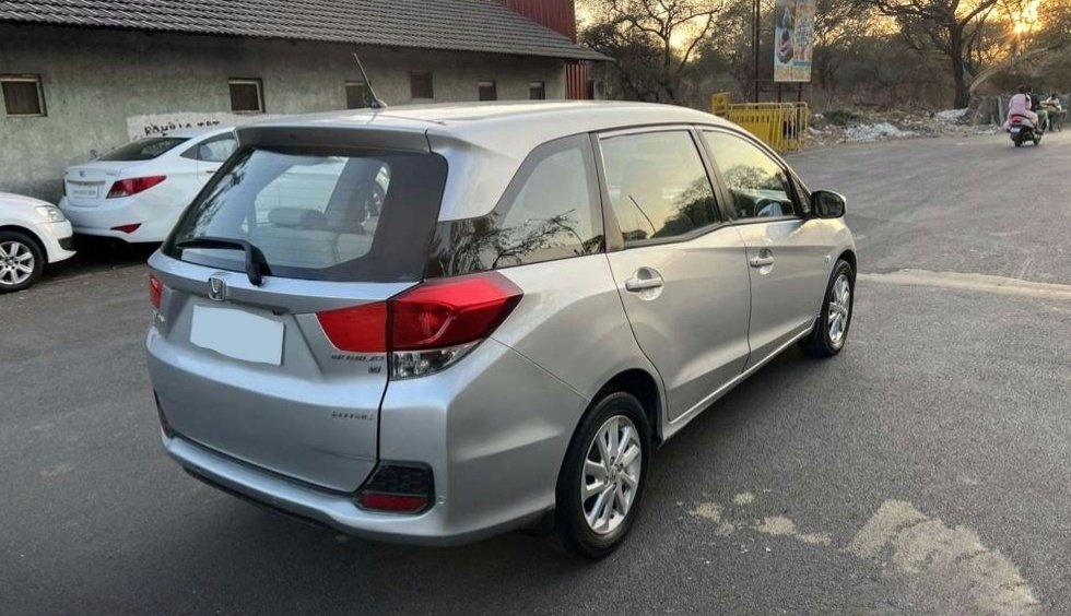 HONDA MOBILIO (2013)