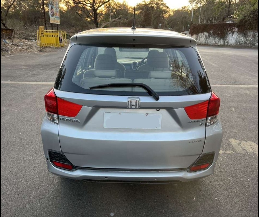 HONDA MOBILIO (2013)