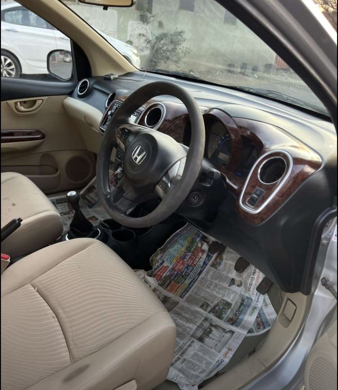 HONDA MOBILIO (2013)