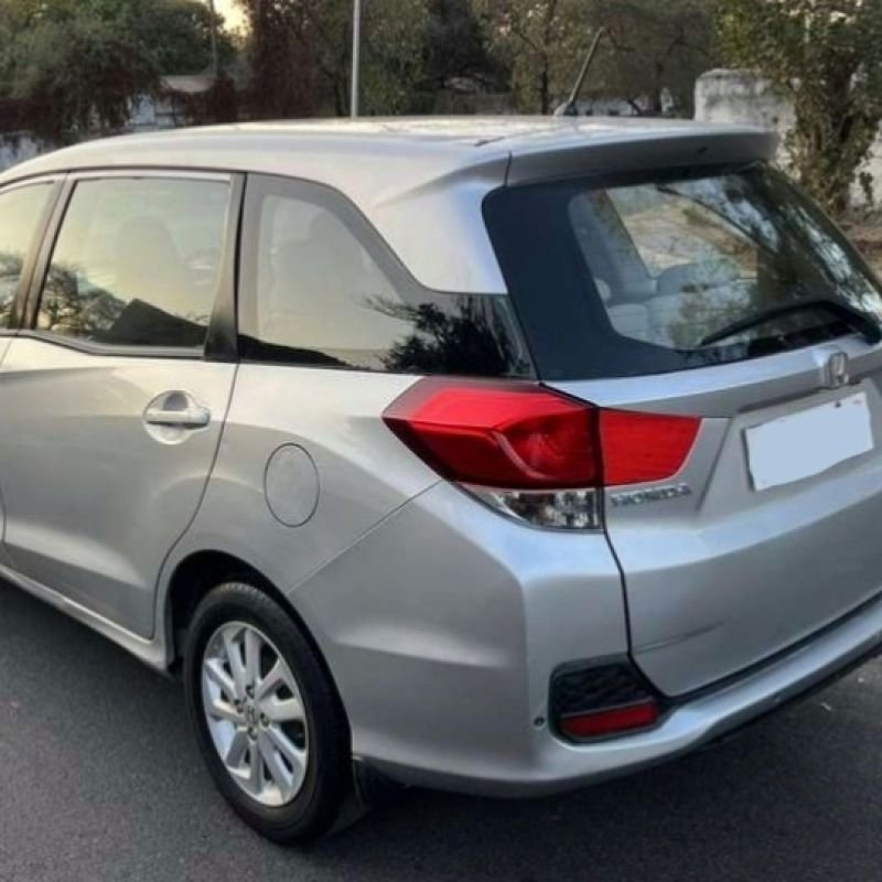 HONDA MOBILIO (2013)